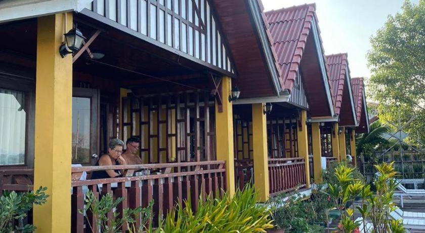 Golden Hotel Dondet Muang Không Zewnętrze zdjęcie