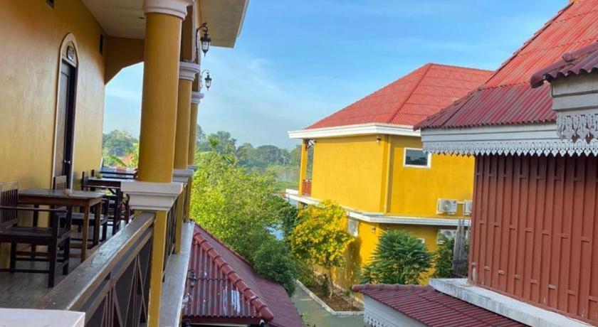 Golden Hotel Dondet Muang Không Zewnętrze zdjęcie