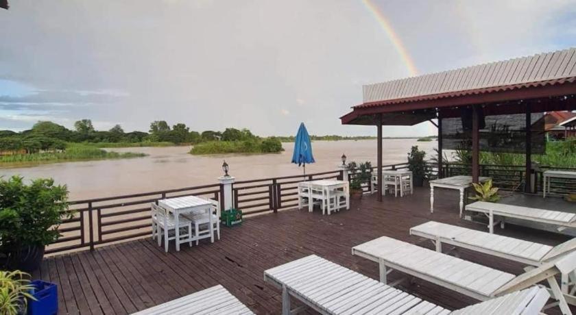 Golden Hotel Dondet Muang Không Zewnętrze zdjęcie