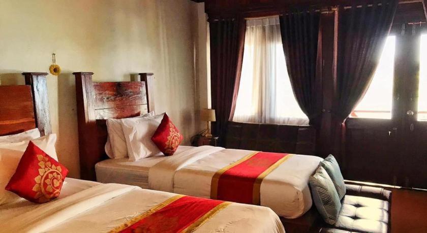 Golden Hotel Dondet Muang Không Zewnętrze zdjęcie