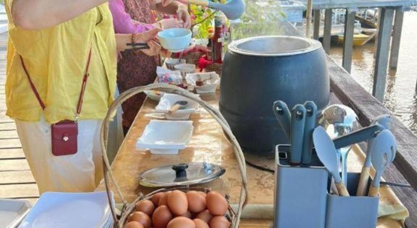 Golden Hotel Dondet Muang Không Zewnętrze zdjęcie