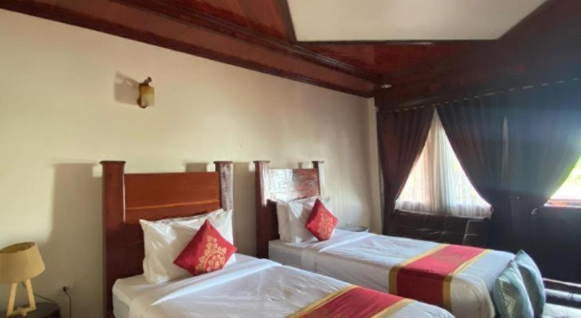 Golden Hotel Dondet Muang Không Zewnętrze zdjęcie