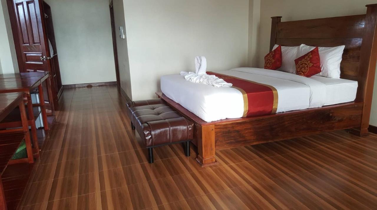Golden Hotel Dondet Muang Không Zewnętrze zdjęcie